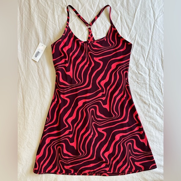 NWT Outdoor Voices The Exercise Dress 2.0 Poppy Swirl Small - Picture 3 of 9